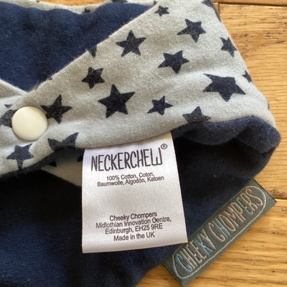 2/$20 Cheeky chompers “necker chew” 100% cotton bib from UK - Picture 3 of 3